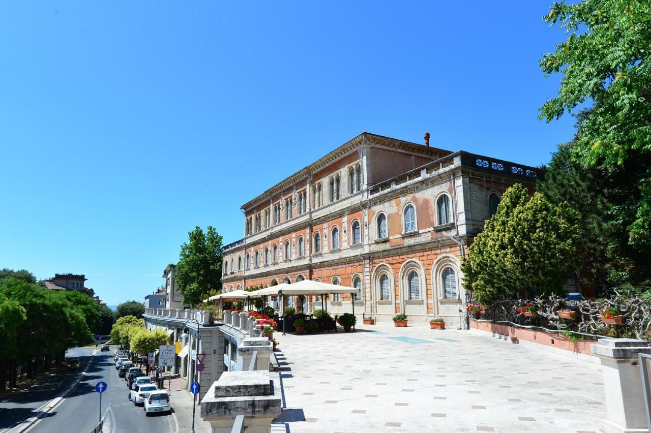 Hotel Iris Perugia Exterior photo