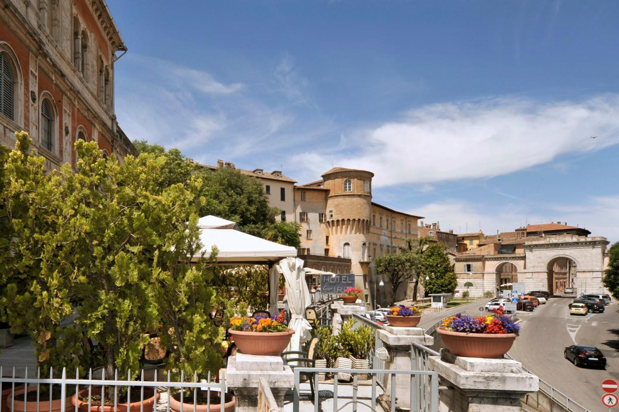 Hotel Iris Perugia Exterior photo